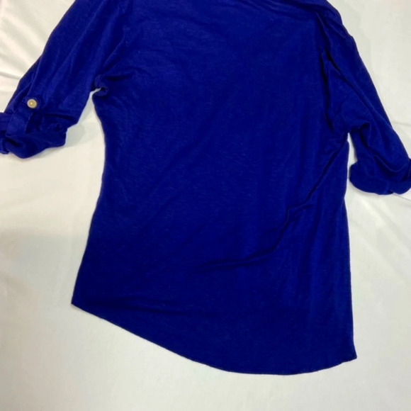 Democracy - Womans Blouse /  Split Neck / Button Down - Picture 8 of 9